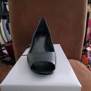 Nine West Dark Grey Leather heels